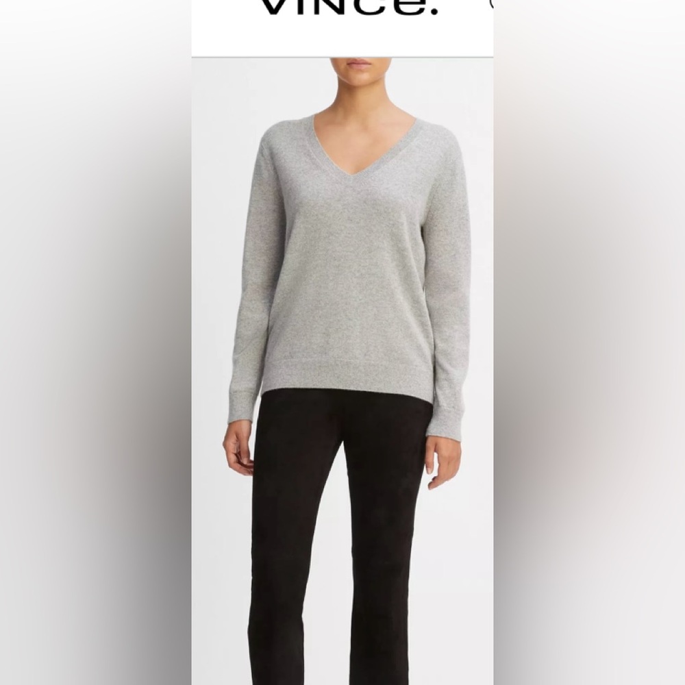 Vince Cashmere Weekend V-Neck Sweater Pale Green $348 Rt Small